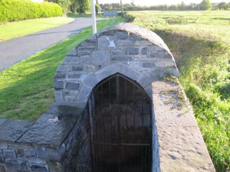  St. Scíre’s Holy Well outside Kilskyre Village (photo by Joan Mullen)